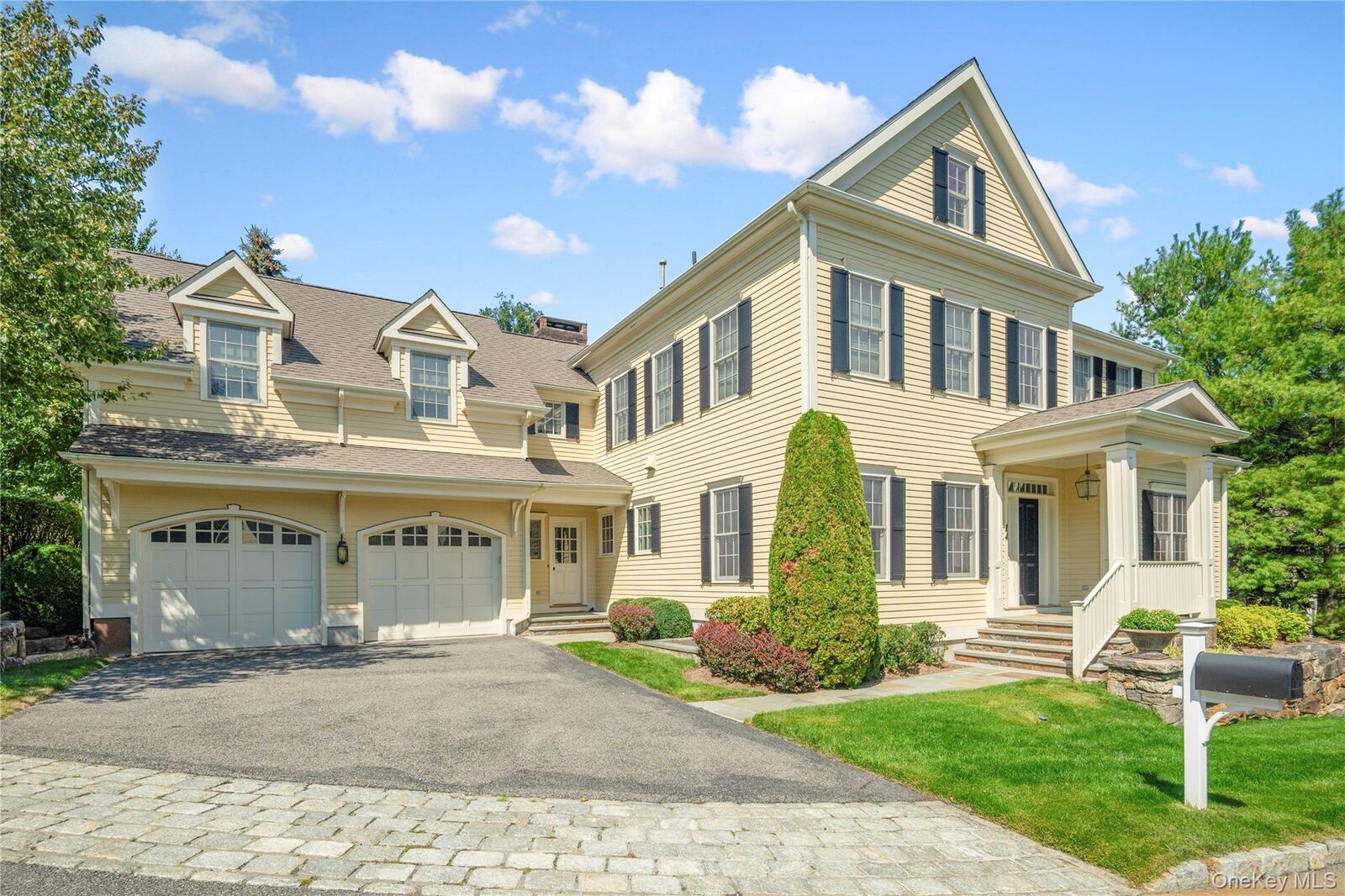Property Photo:  14 Cider Mill Circle  NY 10504 