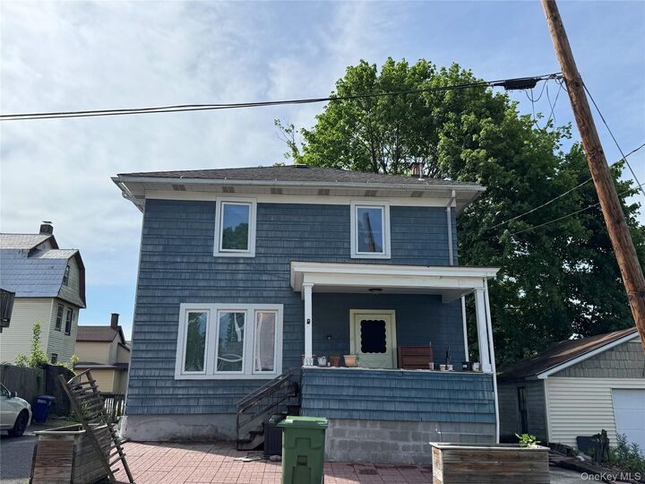 Property Photo:  39 Crescent Place  NY 10940 