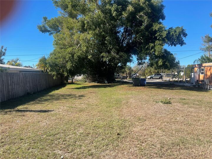 Property Photo: 108 River Boulevard N FL 34275