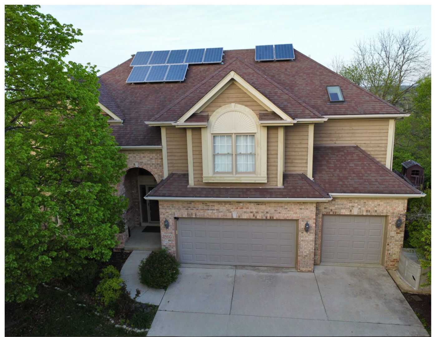 Property Photo:  3805 Gladstone Drive  IL 60565 