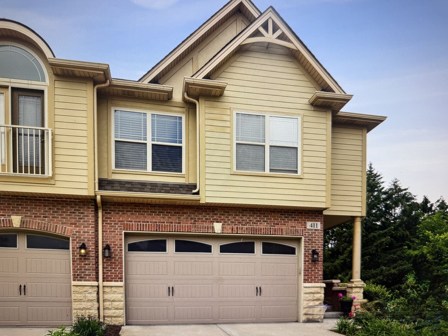 Property Photo: 411 Provence Court IL 60532