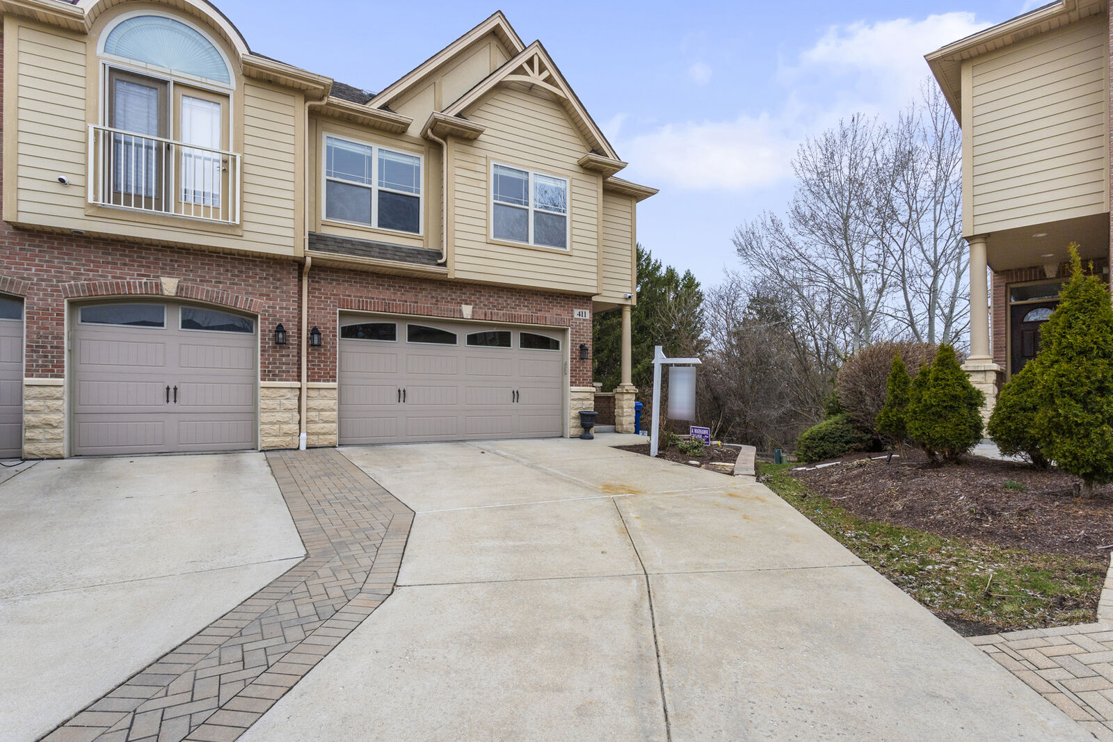 Property Photo:  411 Provence Court  IL 60532 