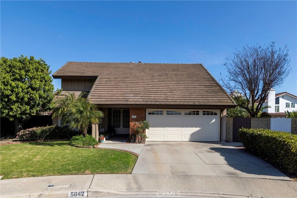 Property Photo:  5842 Crestview  CA 90623 