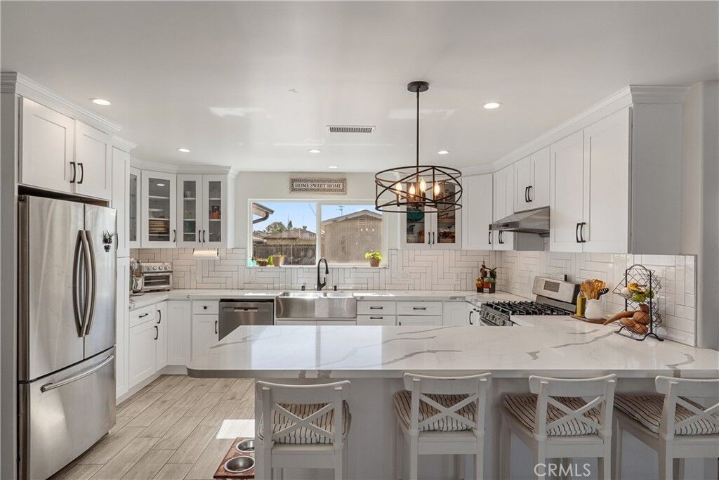 Property Photo:  1532 W 221st  CA 90501 