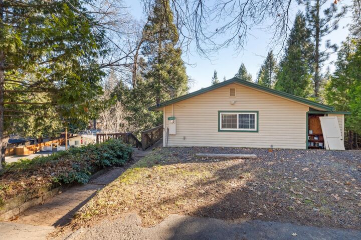 Property Photo:  16483 Creekside Drive  CA 95370 