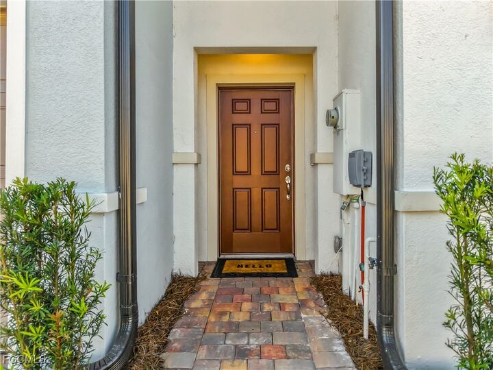 Property Photo:  1508 Fells Cove Lane  FL 33909 