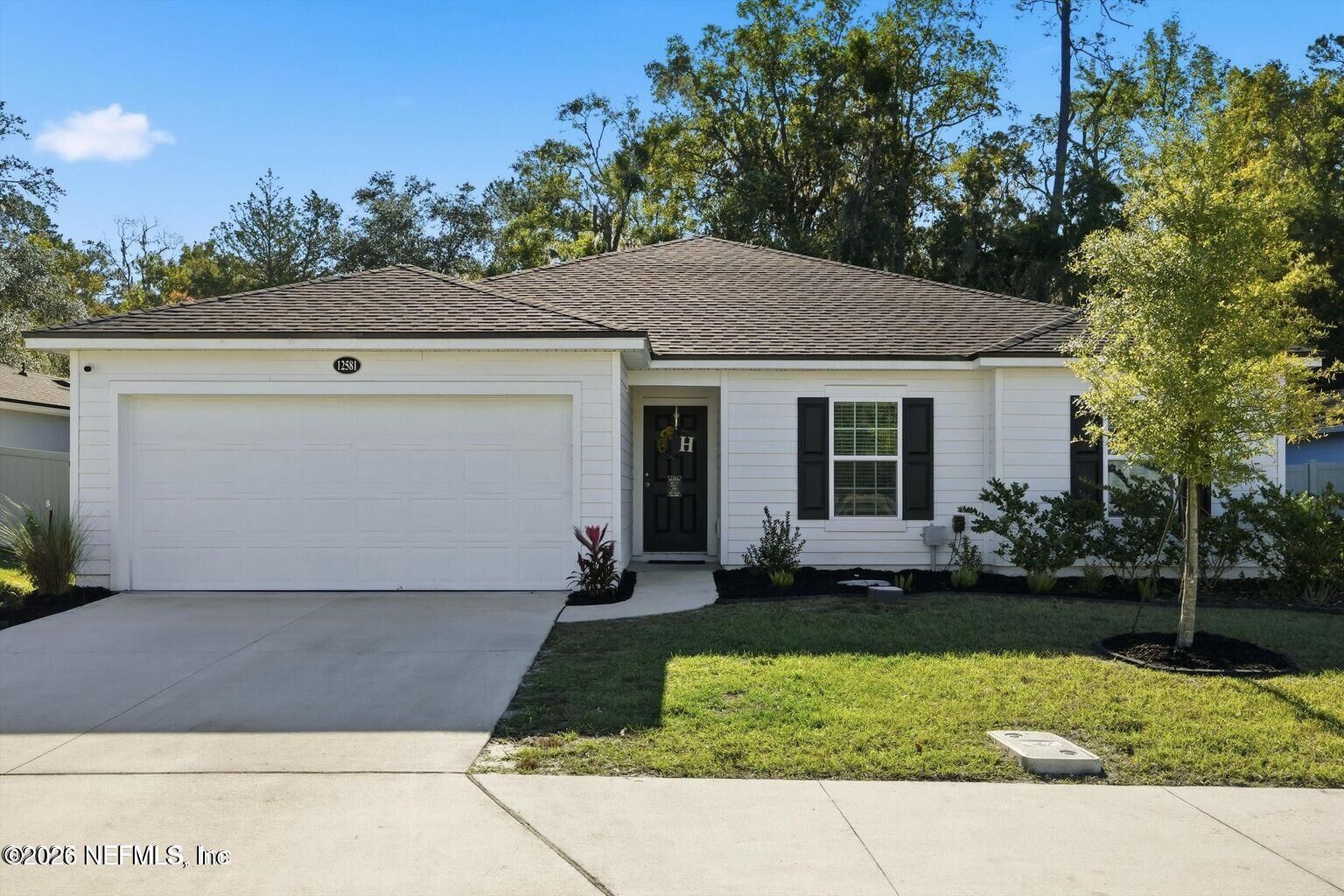 Property Photo:  12581 Creekside Manor Drive  FL 32218 