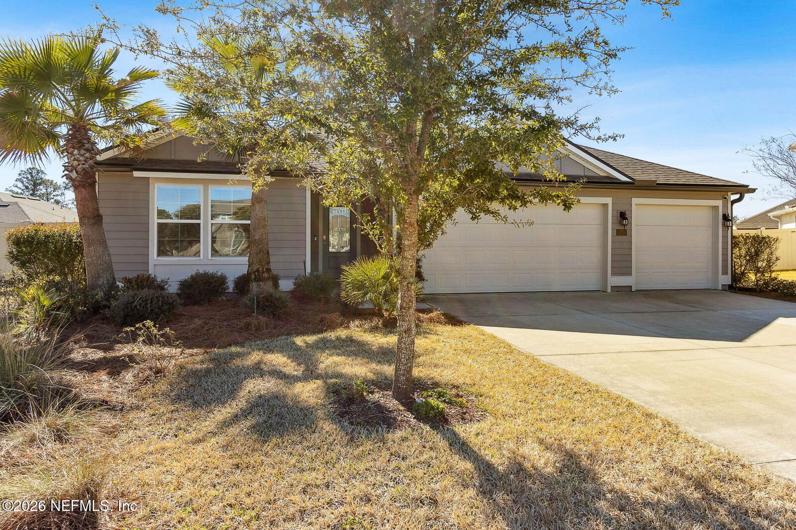Property Photo:  15718 Winder Lake Drive  FL 32218 