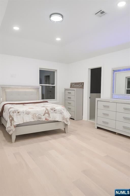 Property Photo:  203 Queen Anne  NJ 07603 