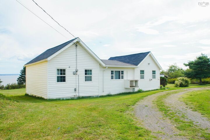 Property Photo:  4606 Highway 2  NS B0M 1B0 