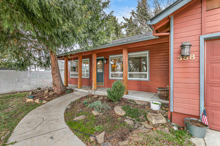 Property Photo: 388 Crystal Drive OR 97524