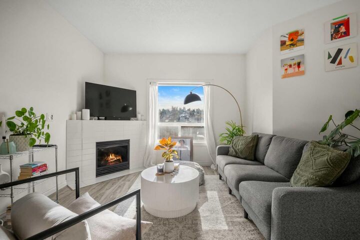 Property Photo:  1514 11 Street SW 2106  AB T2R 1G9 