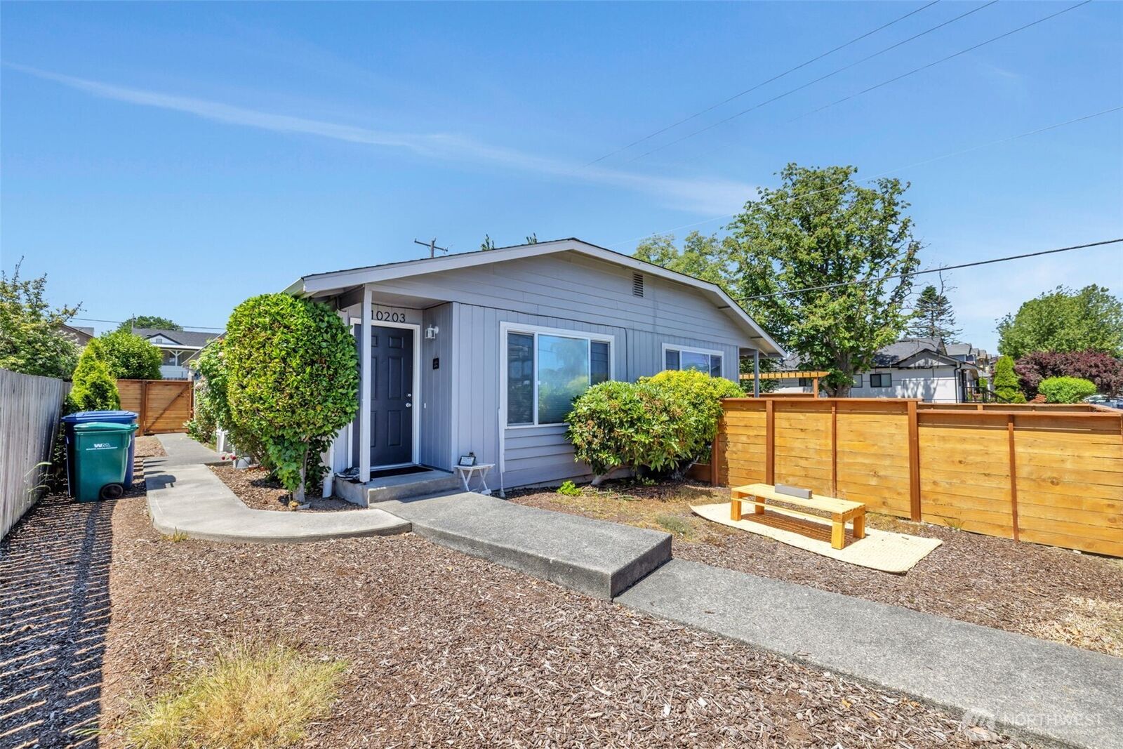 Property Photo:  10201  17th Avenue SW  WA 98146 