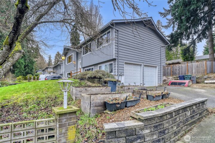 Property Photo:  18517  44th Avenue W  WA 98037 