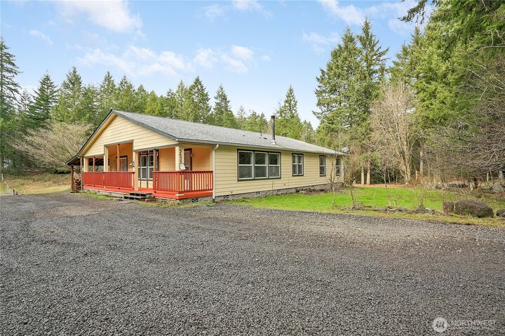 Property Photo:  3633 SE Kowalski Lane  WA 98367 