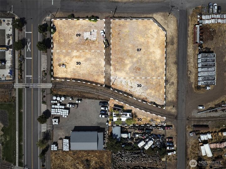 Property Photo:  1042 N 13th Street  WA 99362 