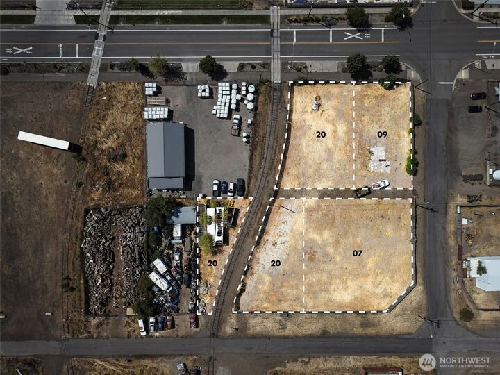 Property Photo:  1042 N 13th Street  WA 99362 