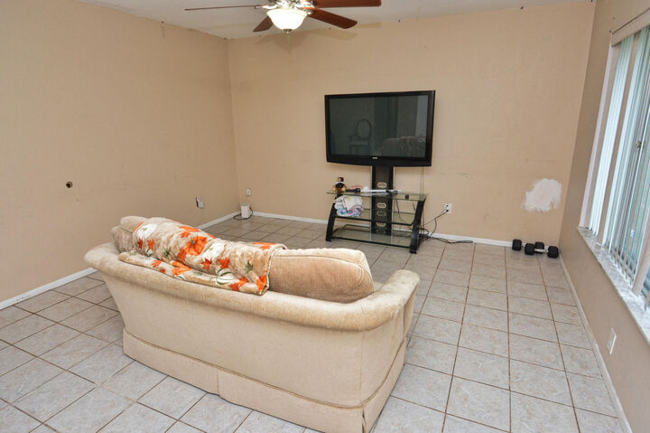 Property Photo:  2181 SE Midtown Road  FL 34952 