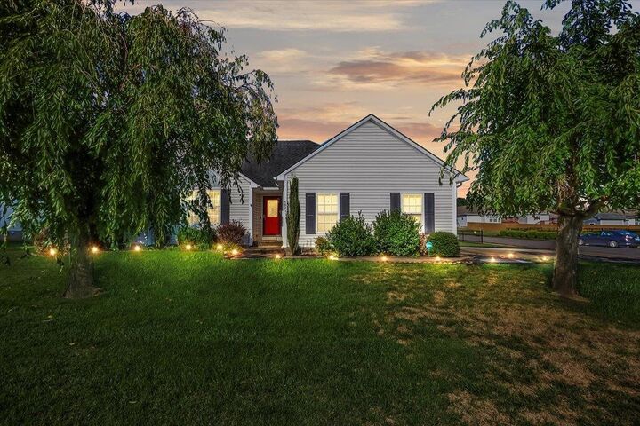 Property Photo:  402 Cedar Hollow Drive  KY 42101 