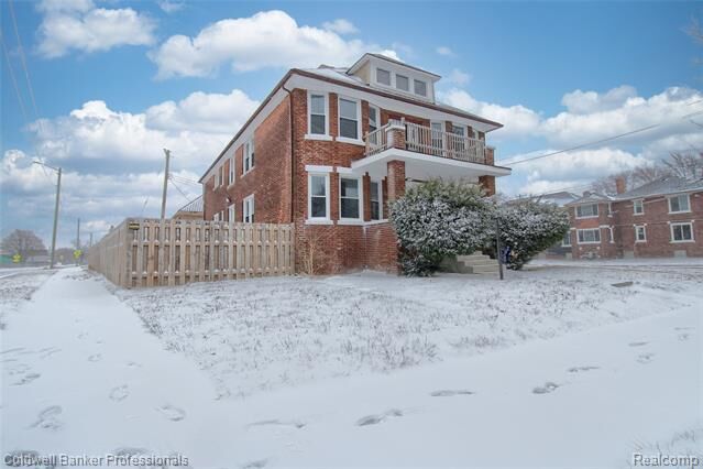 Property Photo:  4899 Hillsboro Street  MI 48204 