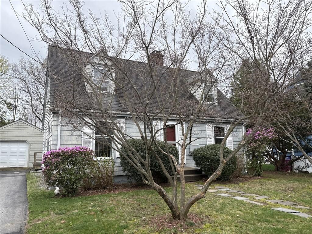 Property Photo:  10 Jesse Davis Lane  RI 02806 