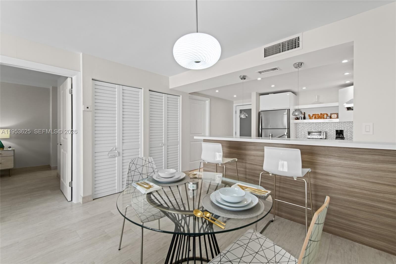 Property Photo:  1665 Bay Rd 518  FL 33139 