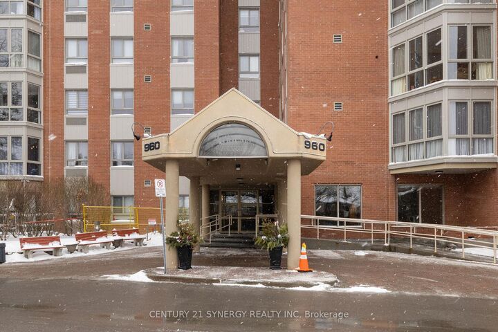 Property Photo:  960 Teron Road 815  ON K2K 2B6 