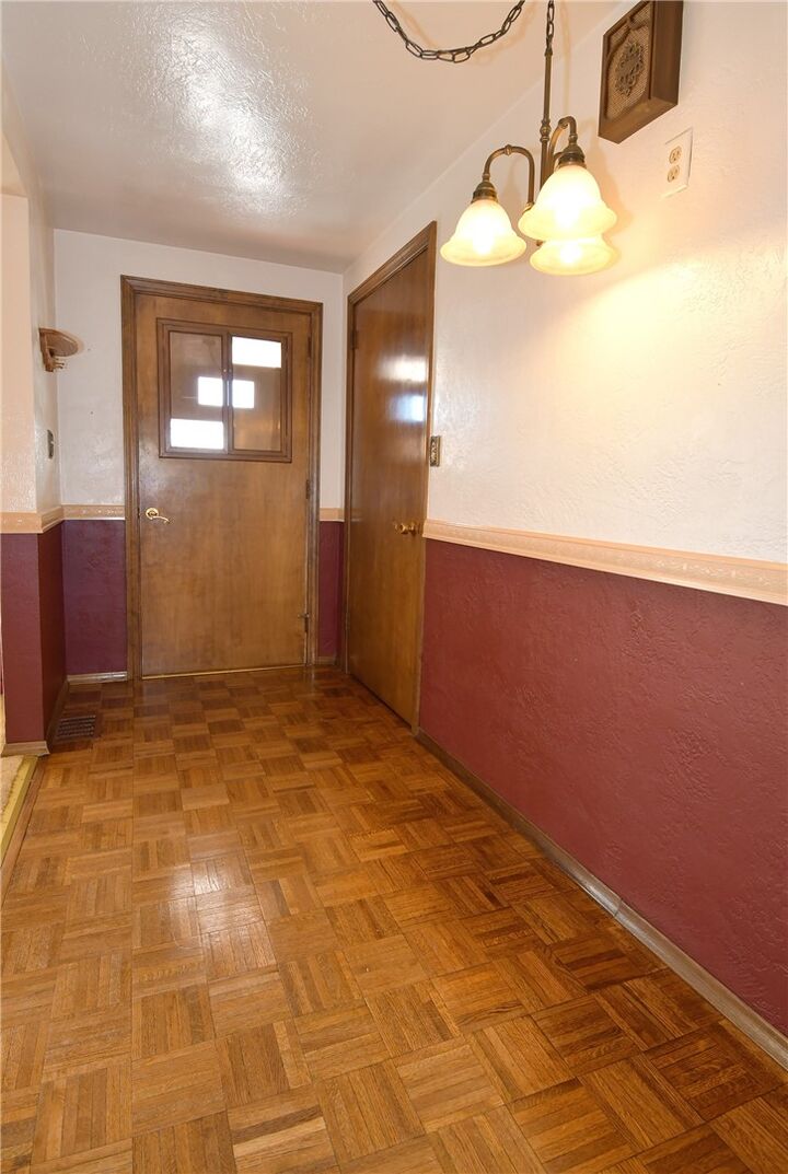 Property Photo:  309 Holly Hill Dr  PA 15237 