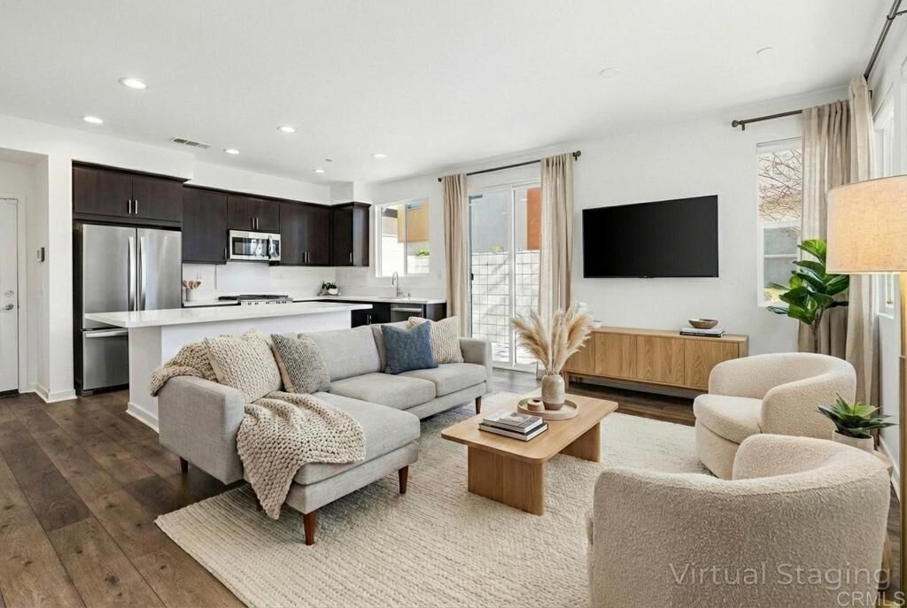 Property Photo:  2080 Tango Loop 1  CA 91915 