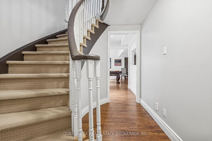 Property Photo: 69 Cityview Circle ON L4N 7V1