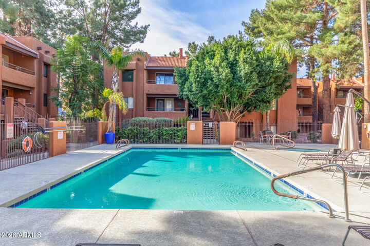 Property Photo: 4704 E Paradise Village Parkway 226 AZ 85032