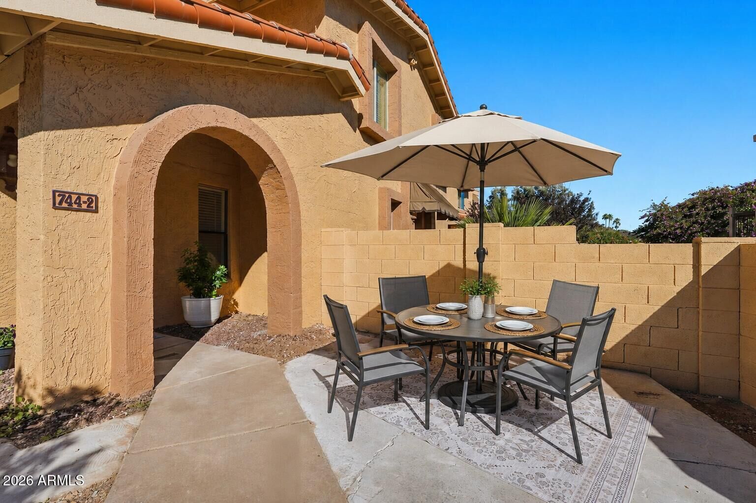 Property Photo:  744 E North Lane 2  AZ 85020 