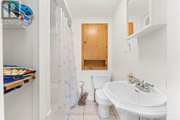1062 Pine Lake Road — photo 1