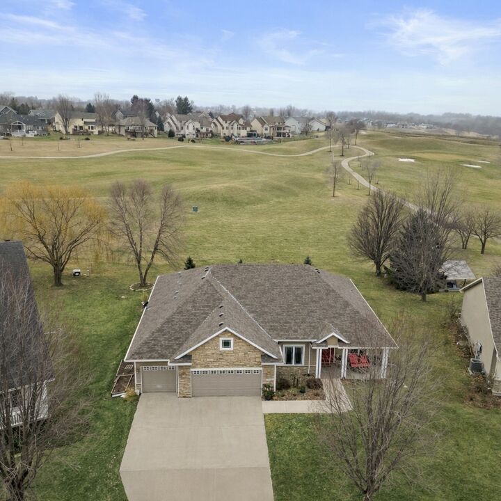 Property Photo:  2713 Georgetown Avenue  IA 50211 