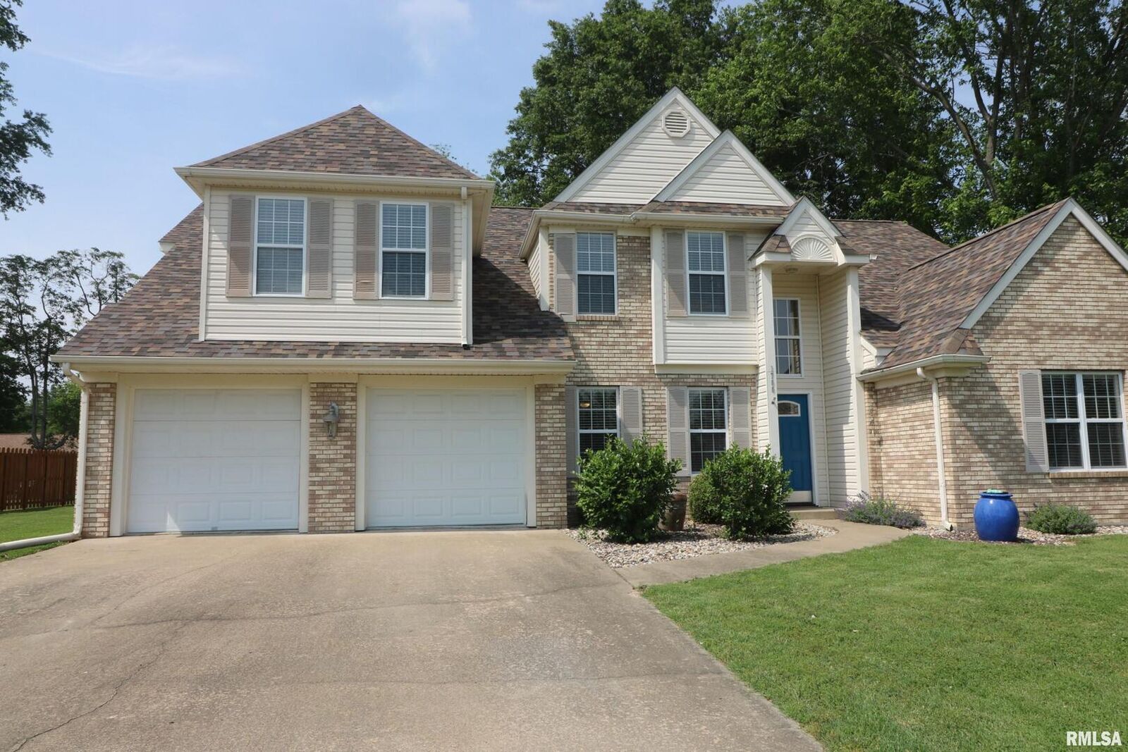 Property Photo: 1700 Castleberry Drive IL 62959