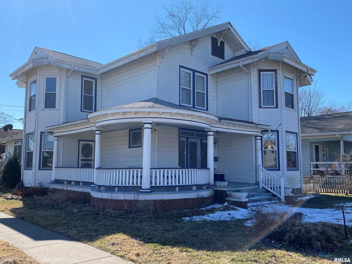 Property Photo:  2101 Walnut Street  IL 62966 
