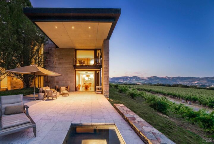 Property Photo:  7596 Sonoma Mountain Road  CA 95442 