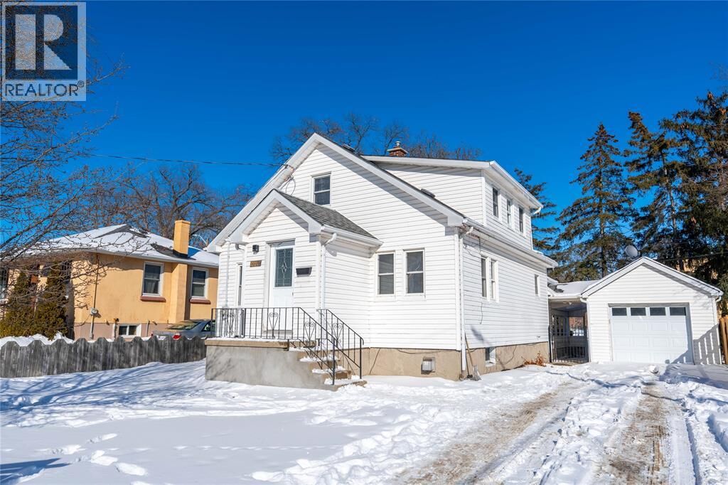 Property Photo:  1012 Ellwood Street  ON N7V 3G3 