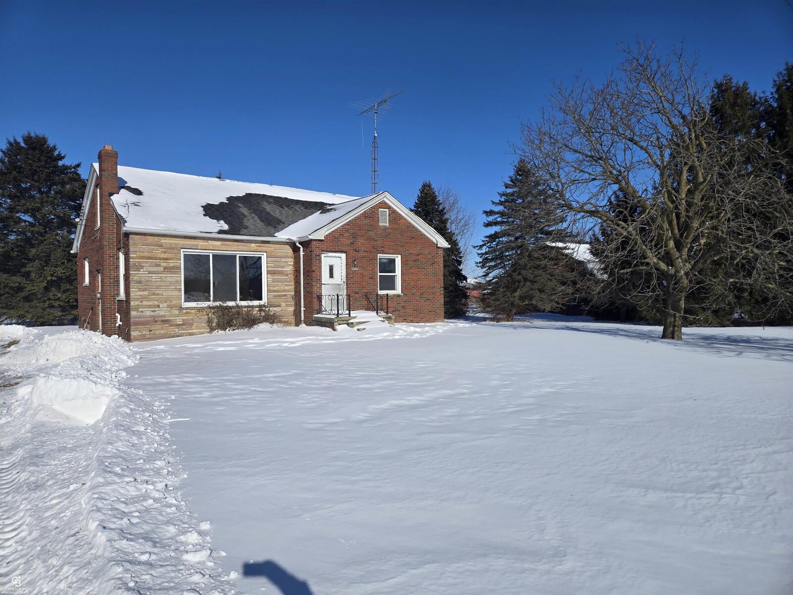 Property Photo: 13920 Hunt Road MI 48002