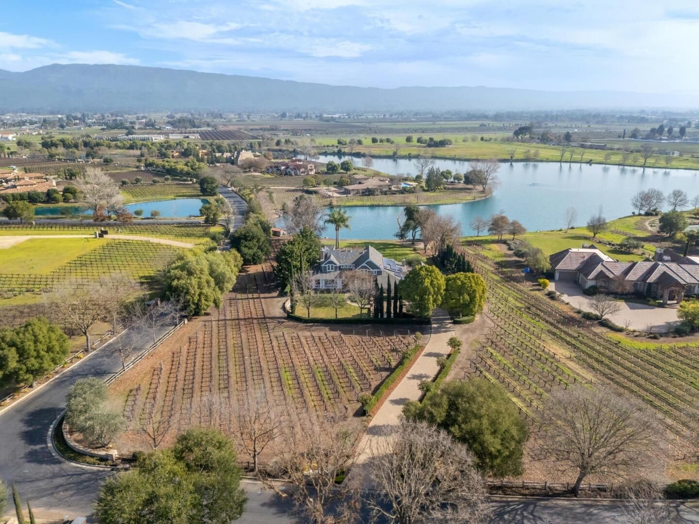 Property Photo: 1450 Lakeview Court CA 95046