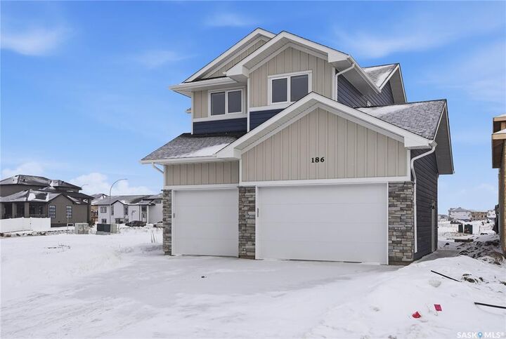 Property Photo:  186 Mazurek Crescent  SK S7V 1S2 