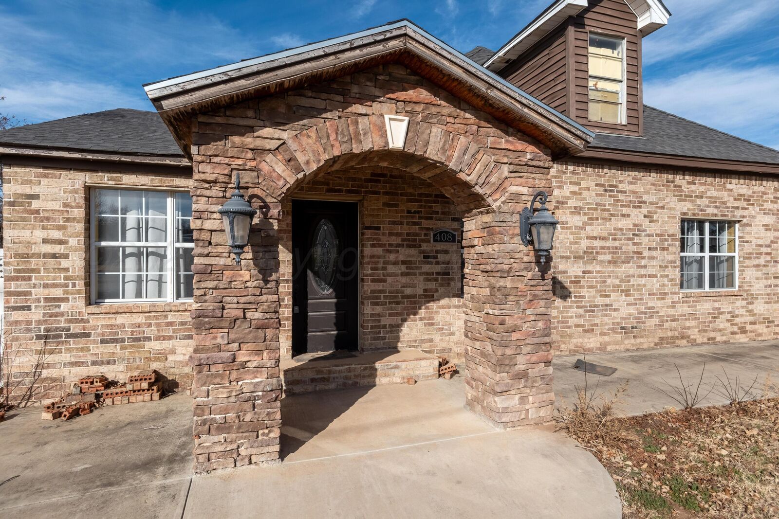 Property Photo:  408 W Oklahoma Avenue  TX 79096 