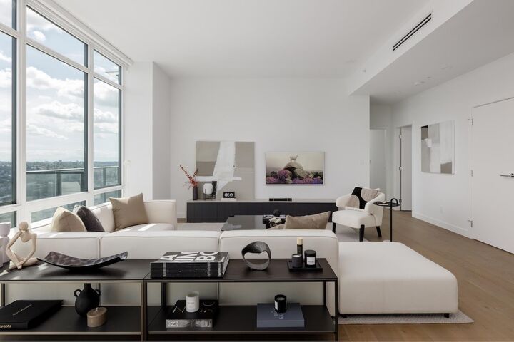 Property Photo: 2181 Madison Avenue Ph2 BC V5C 0N4