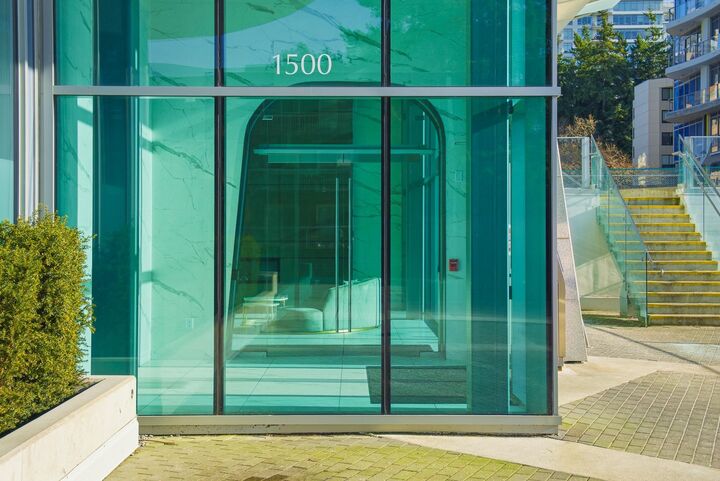 Property Photo: 1500 Martin Street 602 BC V4B 0C2