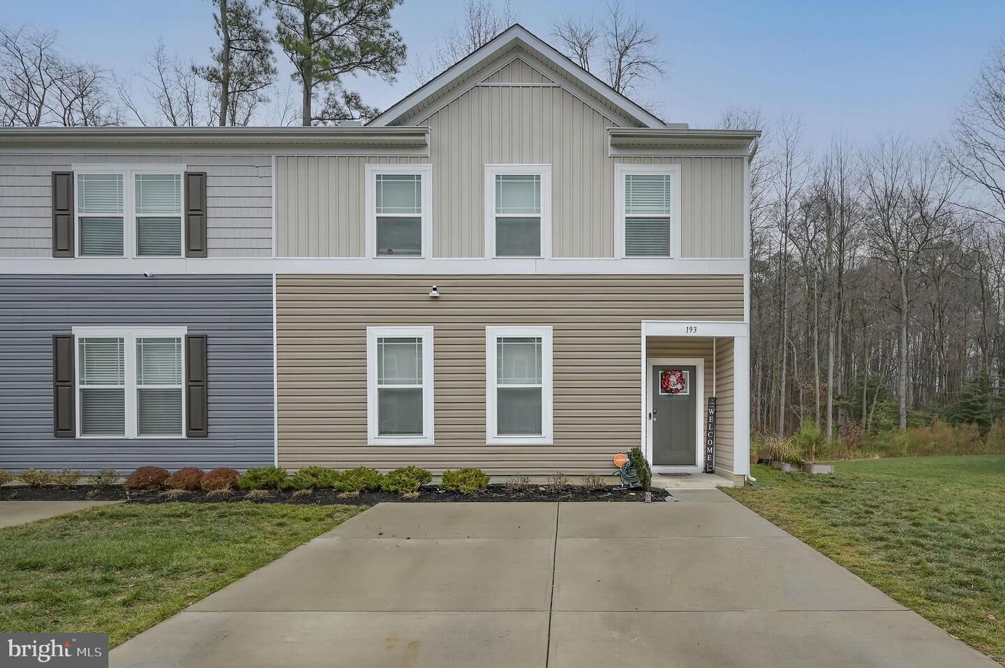 Property Photo:  193 Currant Circle  DE 19962 