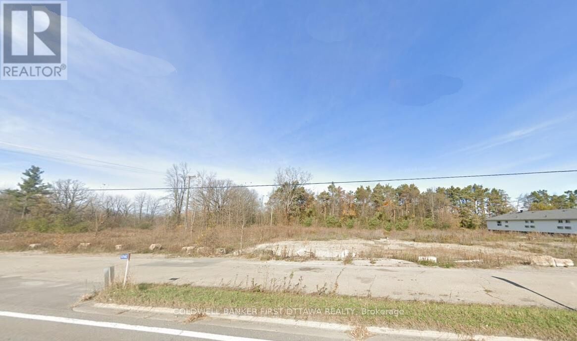 Property Photo:  17562 7 Highway  ON K7H 3C6 