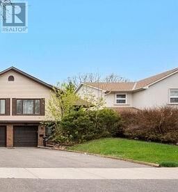Property Photo:  4170 Treetop Crescent  ON L5L 2L9 