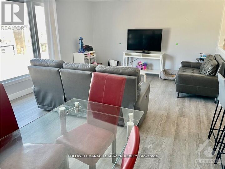 Property Photo:  860 Connaught Avenue 2  ON K2B 5M6 