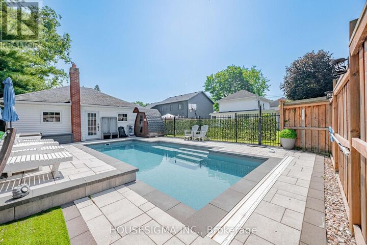 Property Photo:  26 Park Street  ON L0B 1M0 