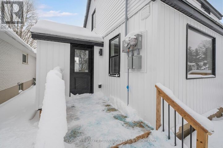 Property Photo:  145 Victoria Street West  ON N0M 1S2 